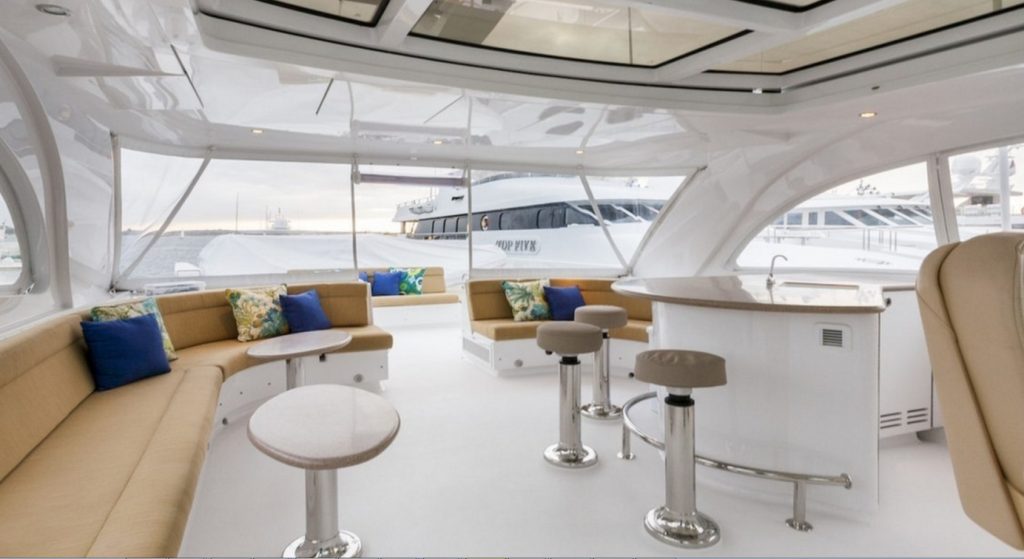 Salon and bar on the Westport Motor Yacht Frisky Lady