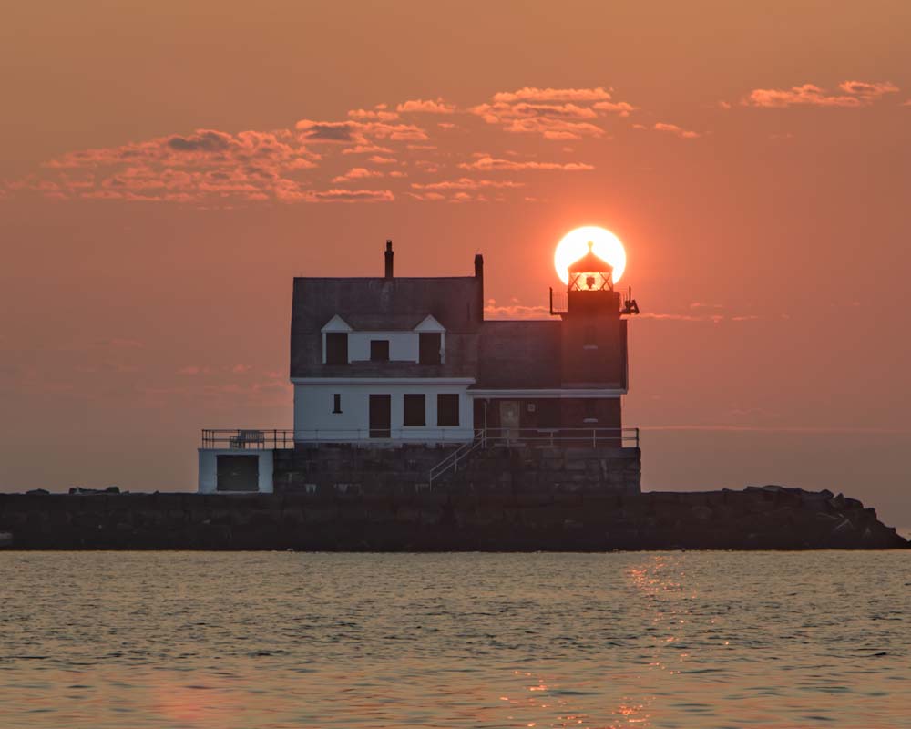 Rockland sunset Photograph © Frank Ficken