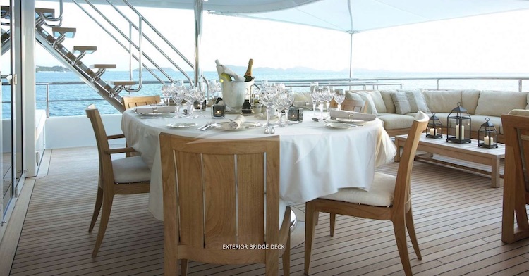 Exterior Bridge of 147ft Feadship motor yacht HARLE